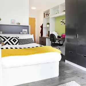  Apartment Aparto - Binary Hub
